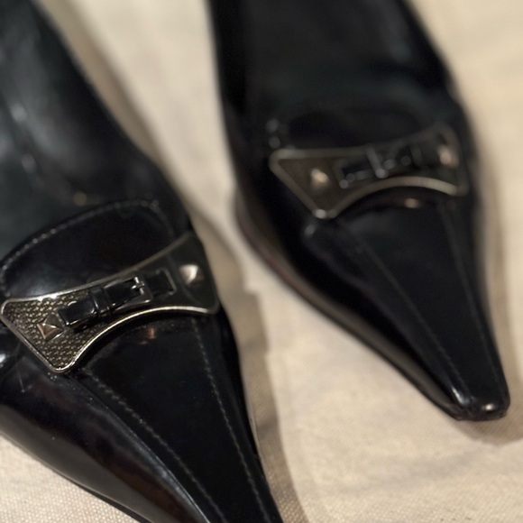 Vintage Prada Black Leather Pointy-toe Kitten Heel Pumps IT40.5 US 10/10.5 - Picture 4 of 7